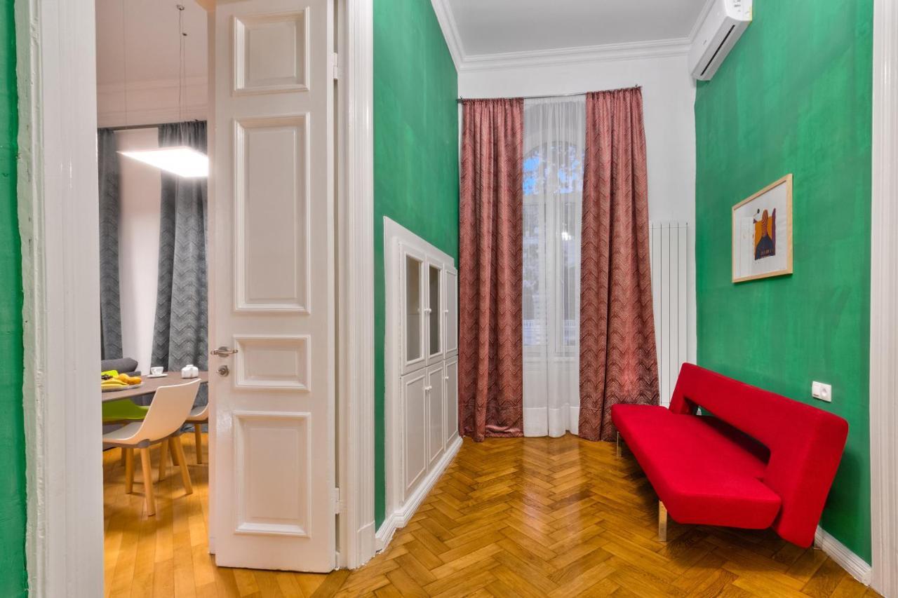 Rustaveli N26 Hotel Apartments Tbilisi Bagian luar foto